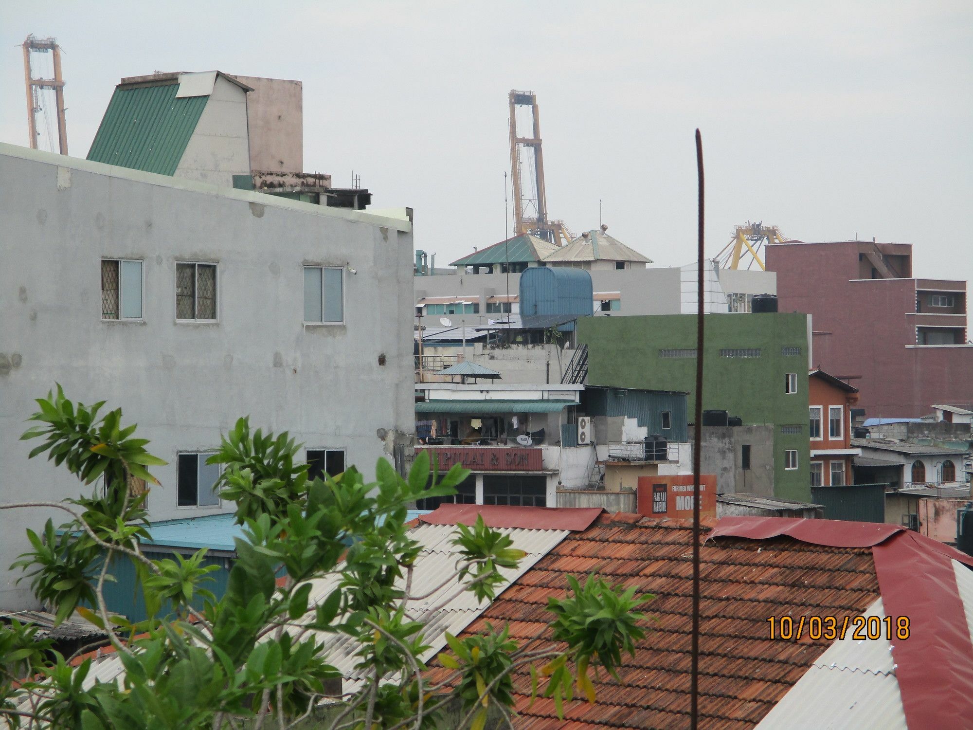 City Hotel Colombo Exterior photo